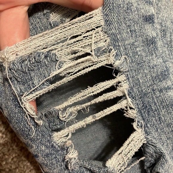 So Ultimate Ripped High Rise Denim Jeggings - Picture 3 of 4